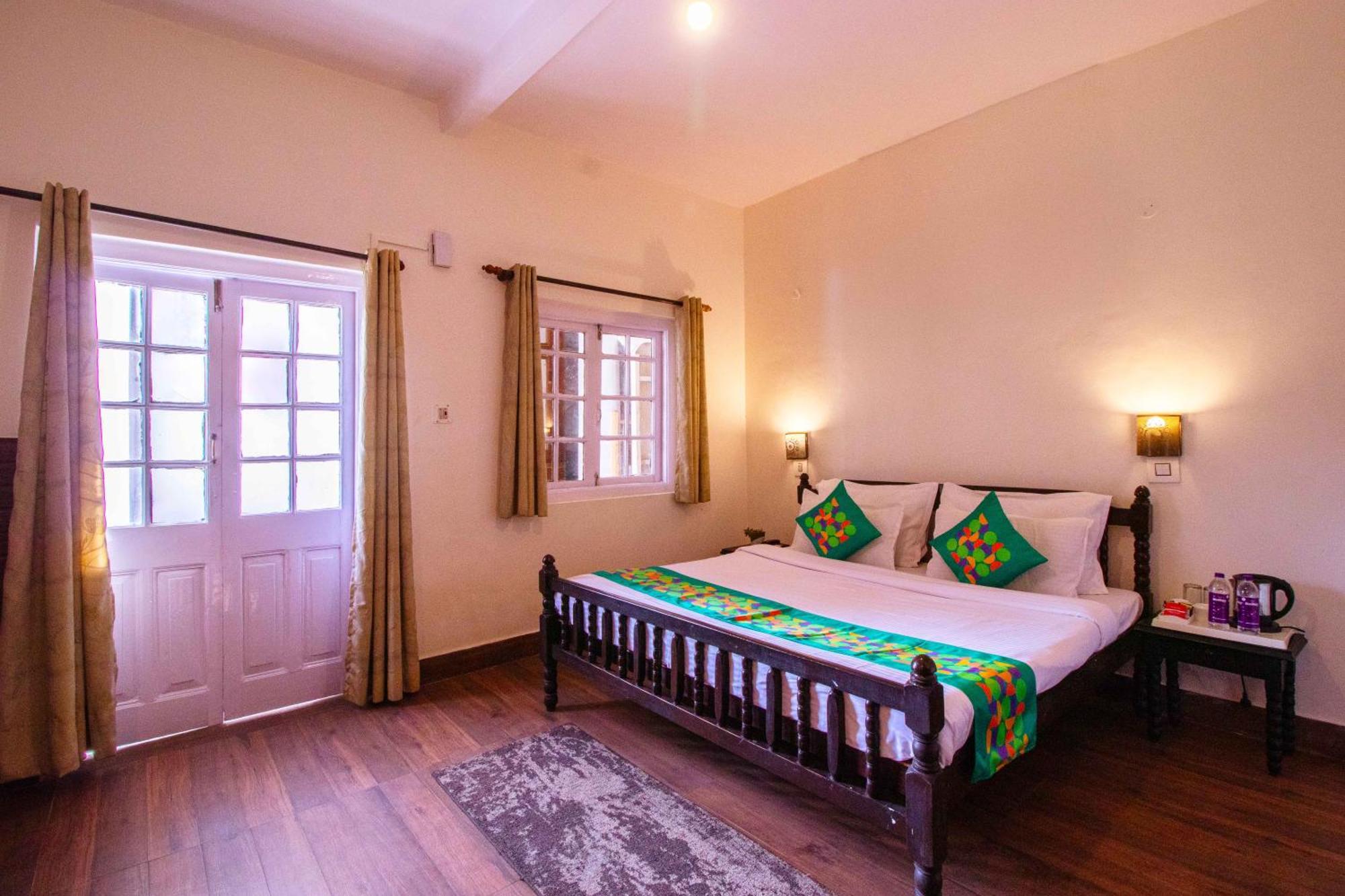 Treebo The Alpine Heritage Residency Shimla Bagian luar foto